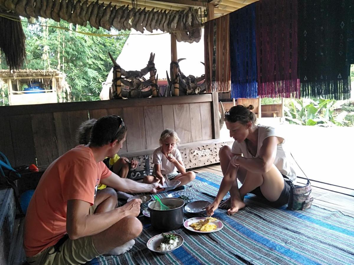 Arnolds Familly Homestay Bajawa ภายนอก รูปภาพ