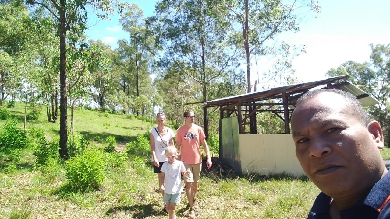 Arnolds Familly Homestay Bajawa ภายนอก รูปภาพ