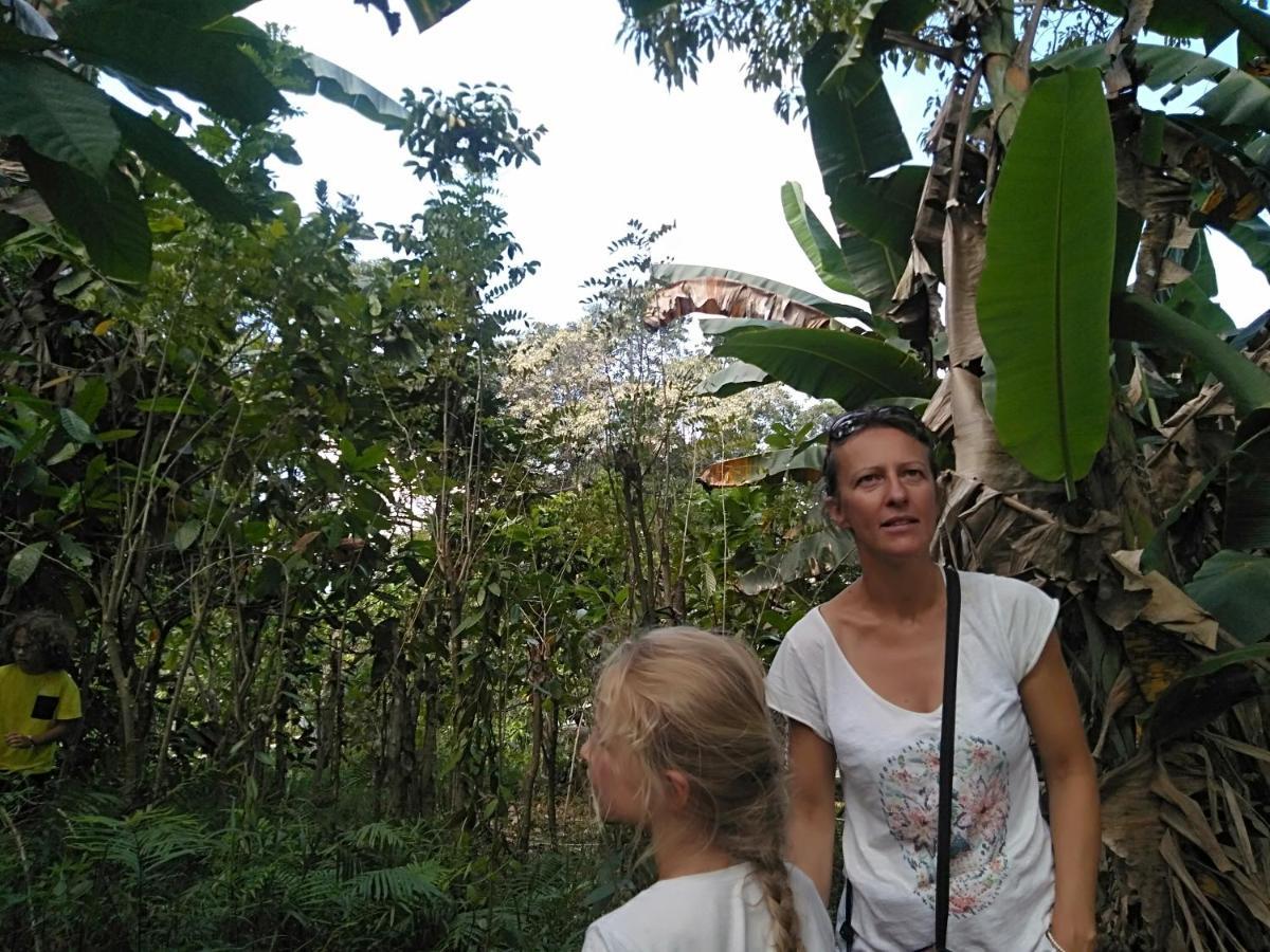 Arnolds Familly Homestay Bajawa ภายนอก รูปภาพ
